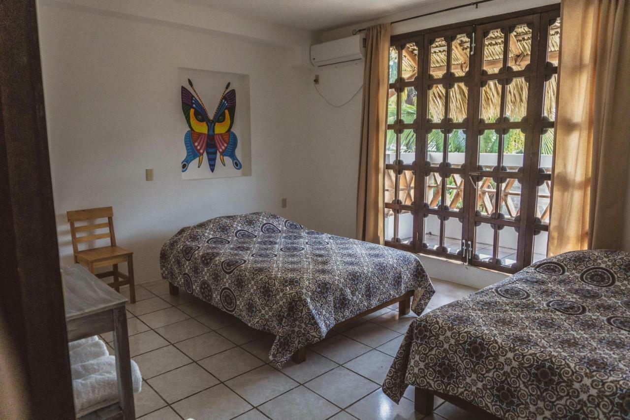 Nomad Beach House Hotell Puerto Escondido  Exteriör bild