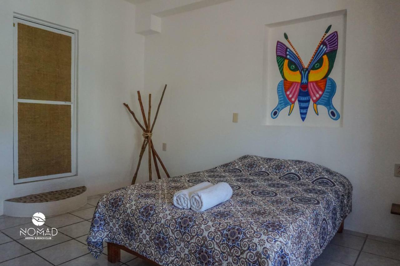 Nomad Beach House Hotell Puerto Escondido  Exteriör bild