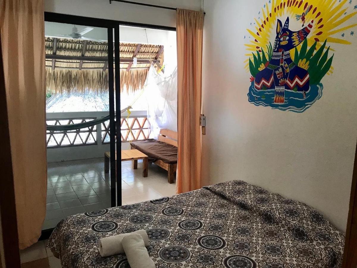 Nomad Beach House Hotell Puerto Escondido  Exteriör bild