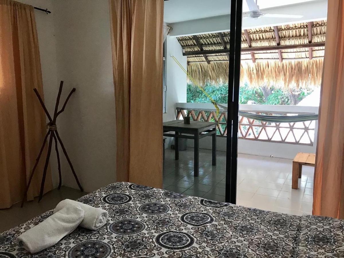 Nomad Beach House Hotell Puerto Escondido  Exteriör bild